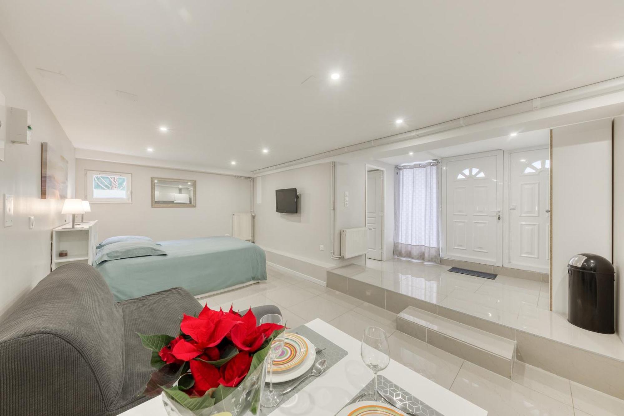 Studio Cosy - 35M2 - Paris -Disneyland - Rer A Noisy-le-Grand Exterior photo
